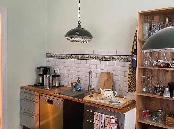 Fewo Gruene Mommsenstrasse - Bei Becker Klingeln *